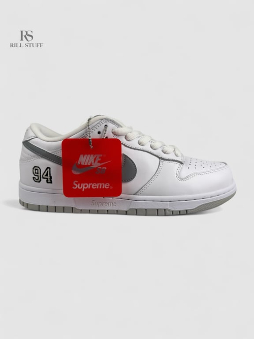 Кроссовки Nike SB Dunk Low Supreme 'White Metallic Silver'