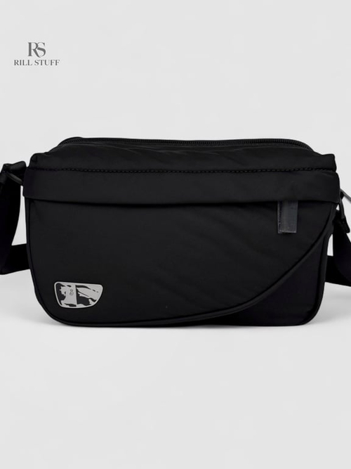 Сумка Burberry Shield Camera Bag